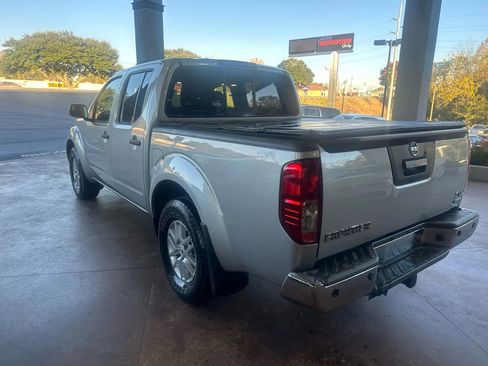Used 2019 Nissan Frontier SV w/ Value Truck Package image 4