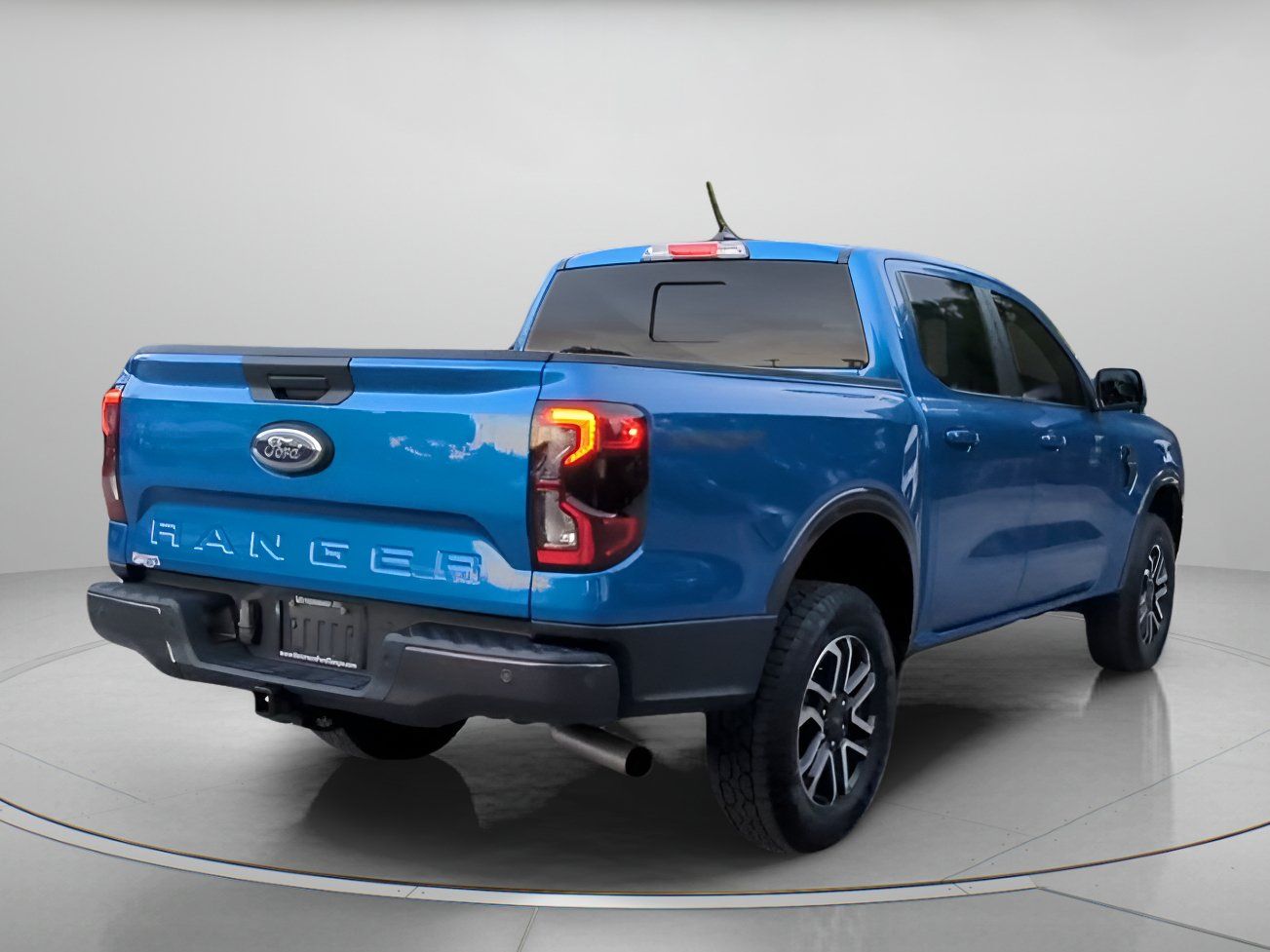 Certified 2024 Ford Ranger Lariat w/ Trailer Tow Package RWD image 27