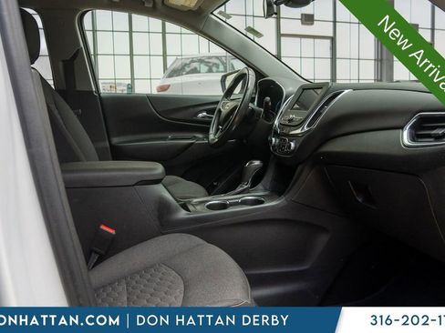Used 2020 Chevrolet Equinox LT w/ Driver Convenience Package FWD image 25