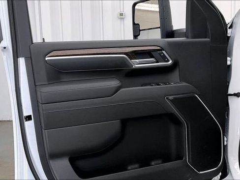 New 2026 GMC Sierra 2500 SLE AWD/4WD image 10