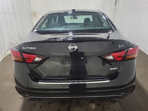 Used 2022 Nissan Altima 2.5 SR AWD/4WD image 5
