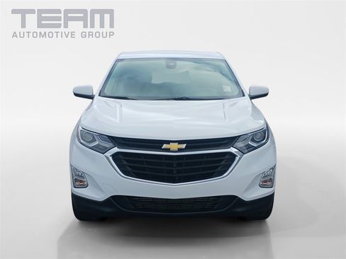 Used 2020 Chevrolet Equinox LT image 2