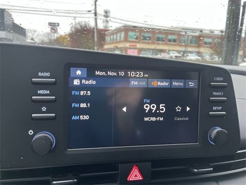 Used 2025 Hyundai Elantra Sport image 16