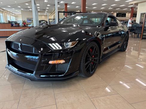 Used 2020 Ford Mustang Shelby GT500 w/ Technology Package RWD image 37