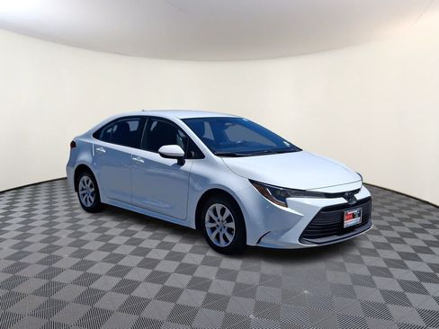 Certified 2024 Toyota Corolla LE FWD image 4