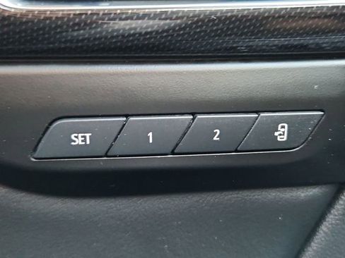 Used 2021 Buick Envision Essence w/ Sport Touring Package image 27