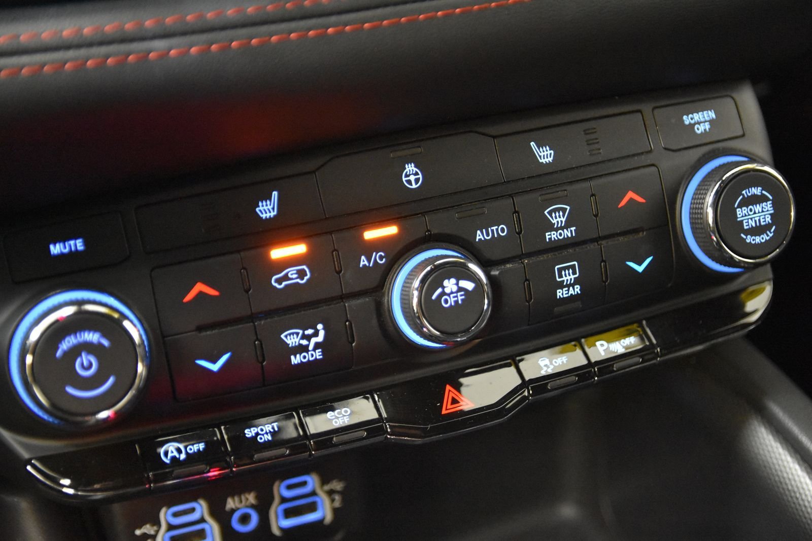 Used 2025 Dodge Durango GT RWD image 22
