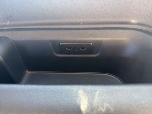 Used 2025 Ford Expedition Active AWD/4WD image 20