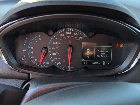 Used 2022 Chevrolet Trax LT w/ LT Convenience Package image 34