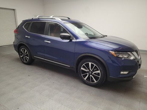 Used 2018 Nissan Rogue SL w/ Premium Package FWD image 11