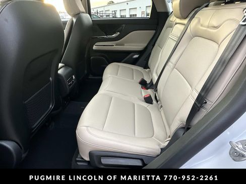 New 2026 Lincoln Corsair Premiere FWD image 21