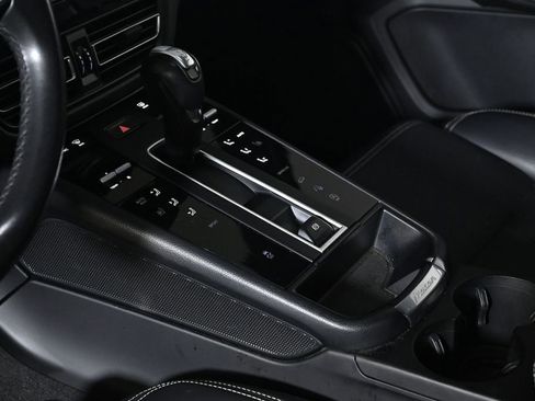 Certified 2023 Porsche Macan AWD/4WD image 23