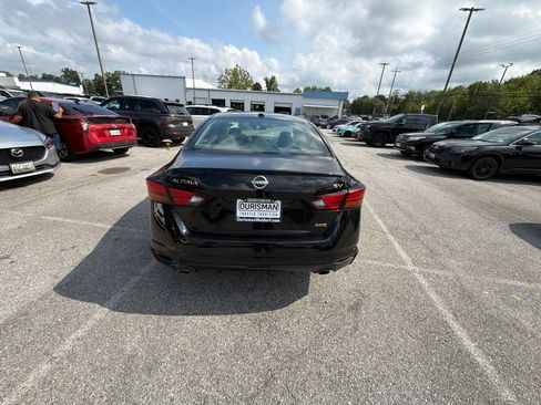 Used 2024 Nissan Altima 2.5 SV w/ SV Premium Package AWD/4WD image 4