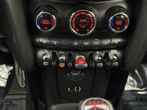 Used 2018 MINI Cooper S FWD image 19