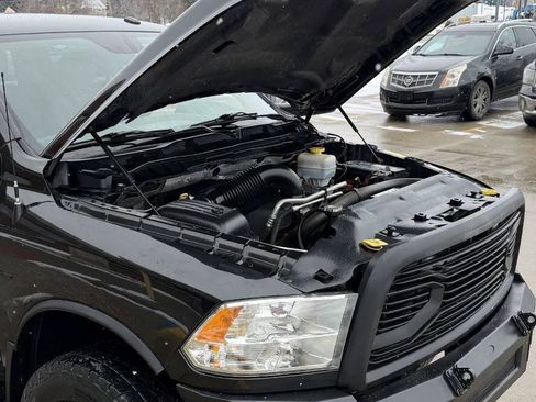 Used 2018 RAM 2500 SLT image 35