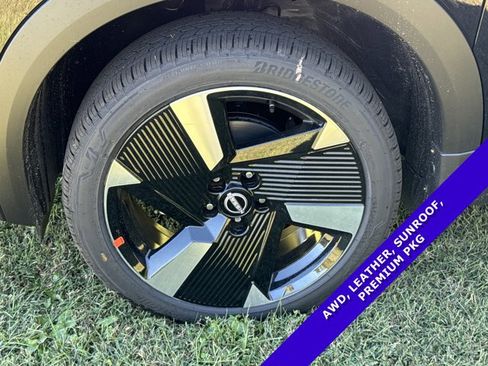 New 2026 Nissan Kicks SR w/ SR Premium Package image 13