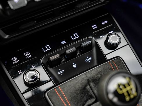 Used 2022 Porsche 911 GT3 RWD image 71