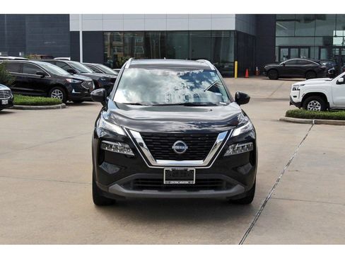 Used 2023 Nissan Rogue SV w/ SV Premium B Package image 8