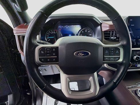 Used 2024 Ford Expedition Max Limited image 36