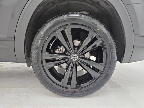 Used 2023 Volkswagen Atlas SEL R-Line AWD/4WD image 53