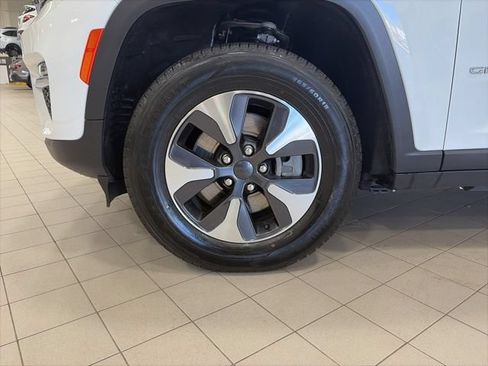 Used 2023 Jeep Grand Cherokee 4WD 4xe image 25