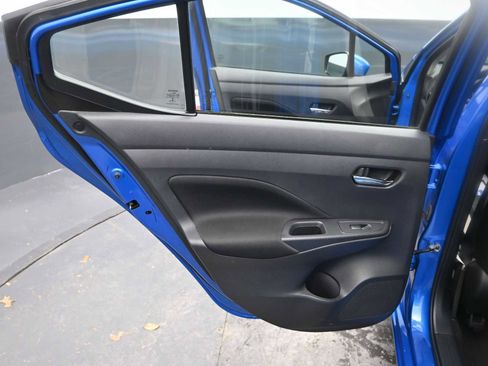 Used 2021 Nissan Versa SV image 16