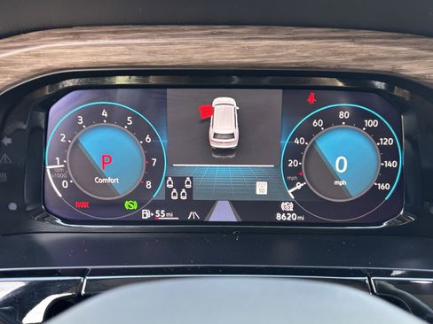 Certified 2025 Volkswagen Atlas SEL Premium R-Line image 28