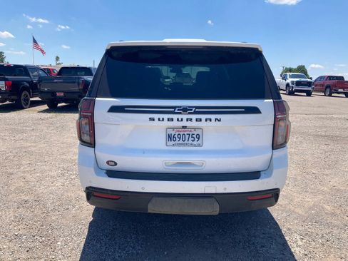 Used 2023 Chevrolet Suburban Z71 AWD/4WD image 6