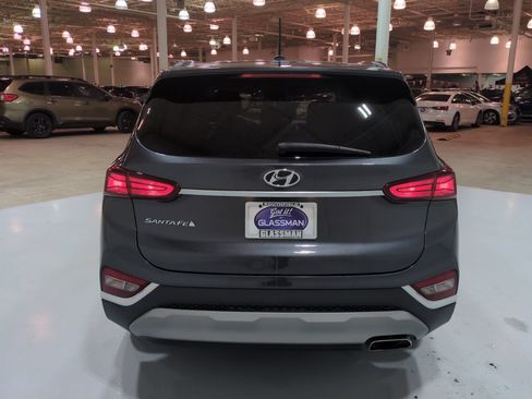 Used 2020 Hyundai Santa Fe SE FWD image 4