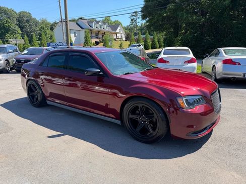 Used 2019 Chrysler 300 Touring w/ Sport Appearance Package RWD image 3