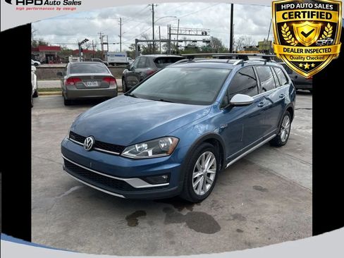 Used 2017 Volkswagen Golf Alltrack S AWD/4WD image 1