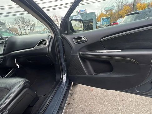 Used 2018 Dodge Journey Crossroad image 31