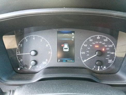 Used 2024 Toyota Corolla Cross LE w/ Moonroof Package image 20