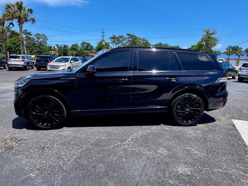 Used 2023 Lincoln Aviator Reserve w/ Equipment Group 201A AWD/4WD image 4