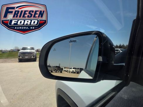 Used 2024 Jeep Compass Limited AWD/4WD image 10
