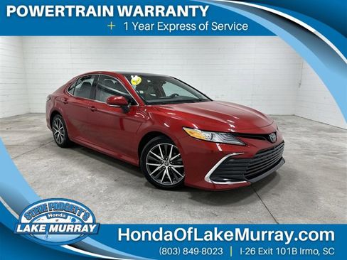 Used 2023 Toyota Camry XLE image 1