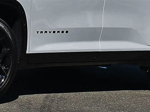Used 2026 Chevrolet Traverse RS AWD/4WD image 31