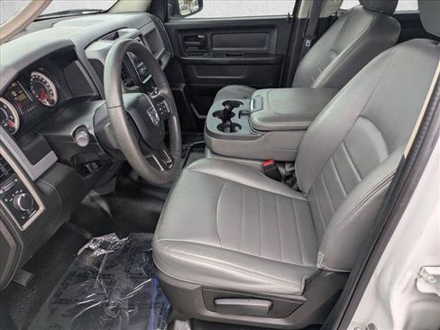 Used 2019 RAM 1500 Tradesman w/ Chrome Appearance Group RWD image 14
