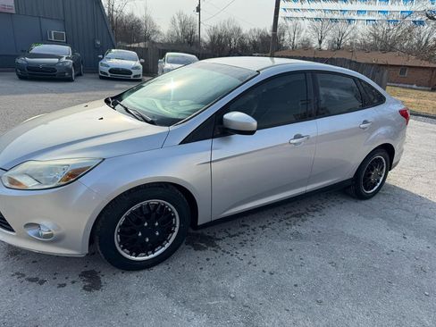 Used 2012 Ford Focus SE image 7