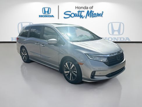 Certified 2024 Honda Odyssey Touring image 1