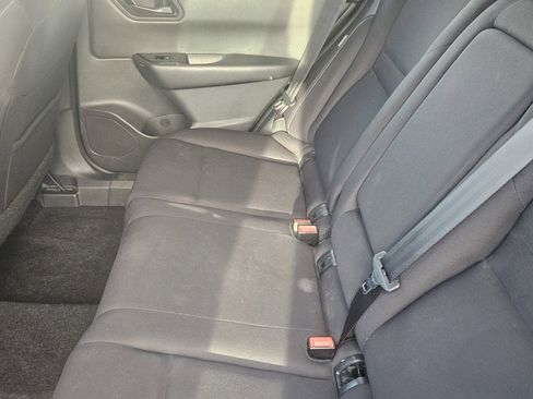 Used 2024 Nissan Rogue S AWD/4WD image 7