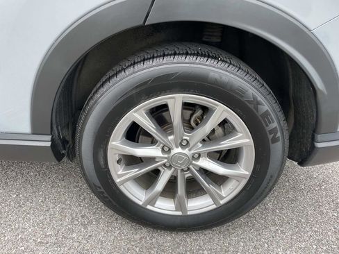 Used 2024 Honda CR-V EX image 10