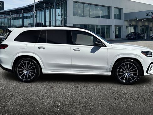 New 2026 Mercedes-Benz GLS 450 4MATIC image 3
