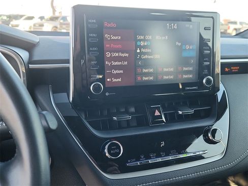 Used 2022 Toyota Corolla SE w/ Carpet Mat Package (TMS) image 22