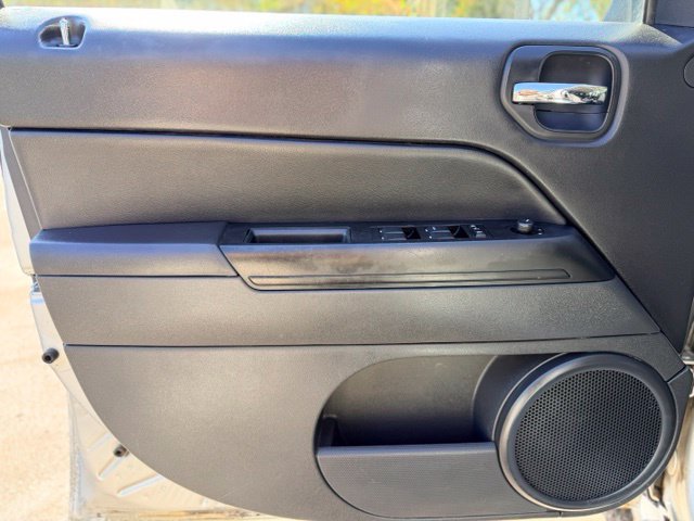 Used 2013 Jeep Patriot Sport AWD/4WD image 14