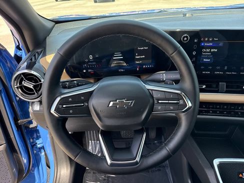 Used 2026 Chevrolet Equinox ACTIV w/ Safety and Technology Package FWD image 14