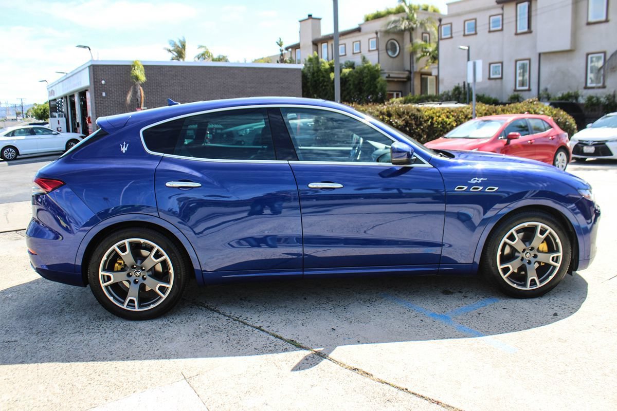 Used 2023 Maserati Levante GT AWD/4WD image 6