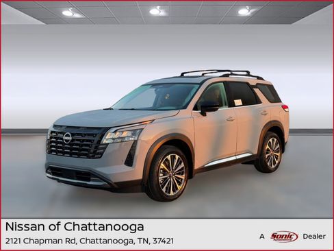 New 2026 Nissan Pathfinder Platinum AWD/4WD image 1