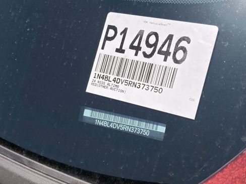 Used 2024 Nissan Altima 2.5 SV FWD image 5