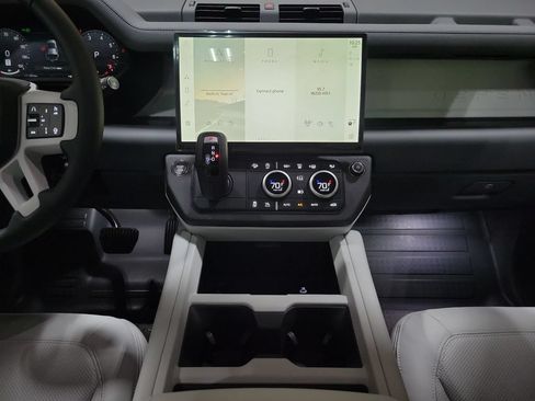 New 2026 Land Rover Defender 110 S AWD/4WD image 25
